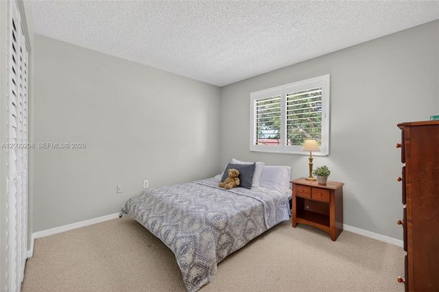 15620 Gauntlet Hall Mnr, Davie, FL 33331