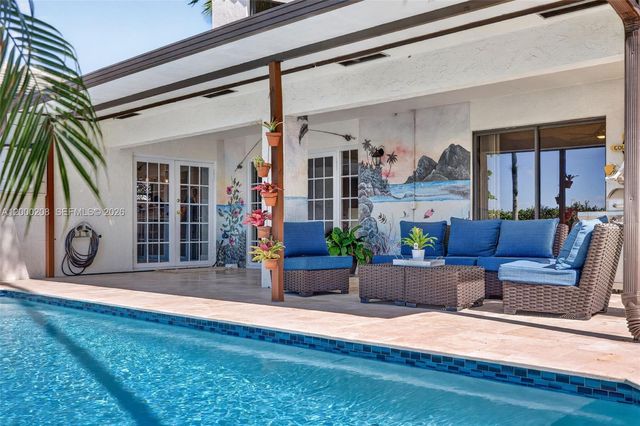 15620 Gauntlet Hall Mnr, Davie, FL 33331