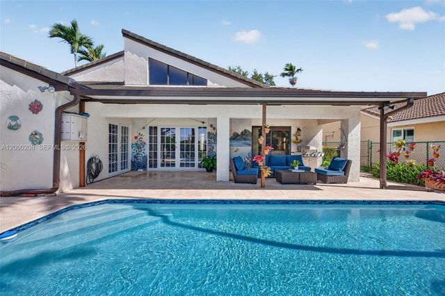 15620 Gauntlet Hall Mnr, Davie, FL 33331