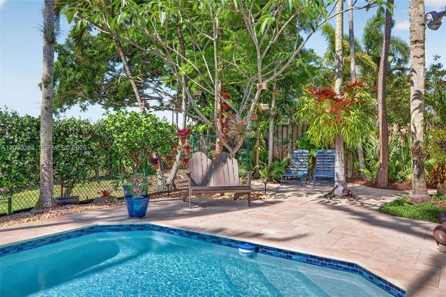 15620 Gauntlet Hall Mnr, Davie, FL 33331