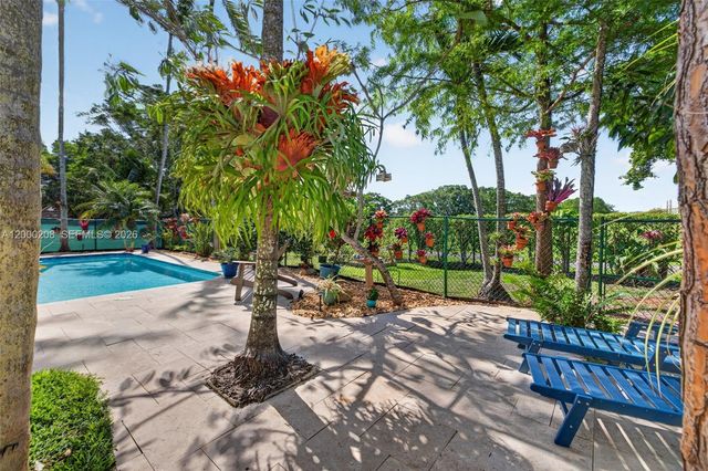 15620 Gauntlet Hall Mnr, Davie, FL 33331