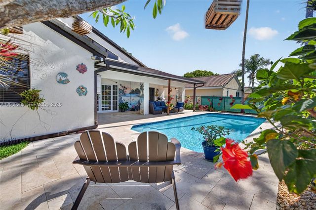 15620 Gauntlet Hall Mnr, Davie, FL 33331