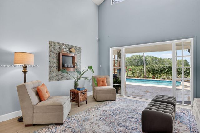 15620 Gauntlet Hall Mnr, Davie, FL 33331