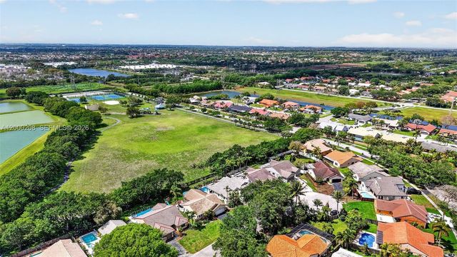 15620 Gauntlet Hall Mnr, Davie, FL 33331