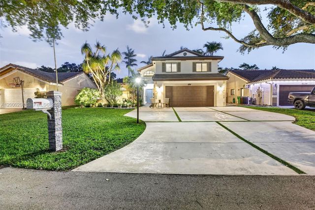 15620 Gauntlet Hall Mnr, Davie, FL 33331