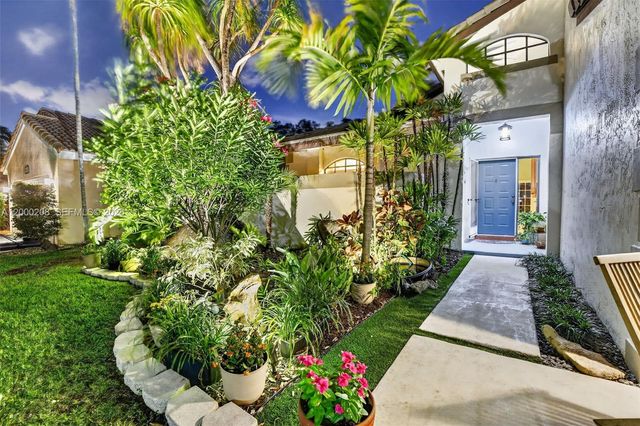 15620 Gauntlet Hall Mnr, Davie, FL 33331