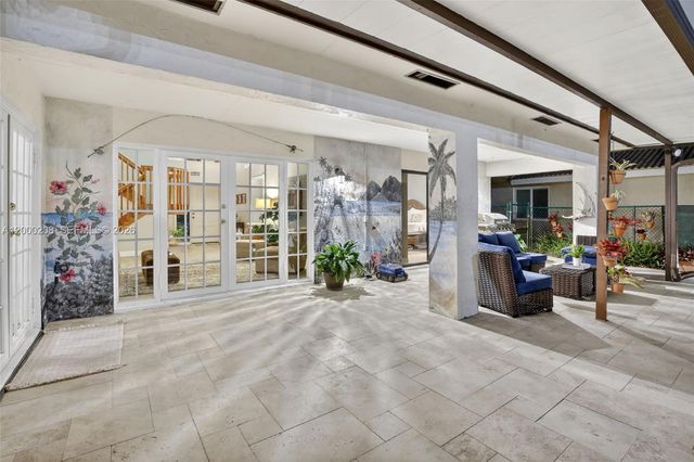 15620 Gauntlet Hall Mnr, Davie, FL 33331