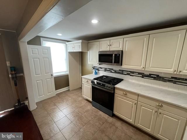2506 BOND AVE, Drexel Hill, PA 19026