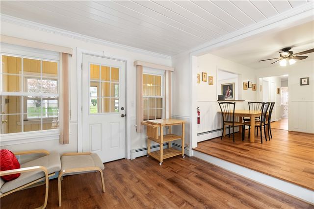 8 Wheeler Avenue, Bristol, RI 02809