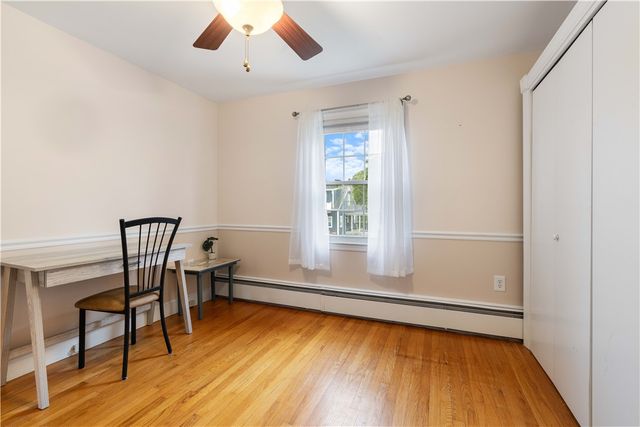 8 Wheeler Avenue, Bristol, RI 02809