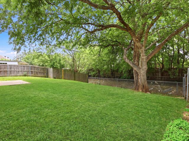 8040 Clear Brook Circle, Fort Worth, TX 76123