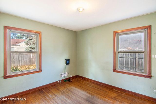 3715 Shelbourne Avenue, Toledo, OH 43613