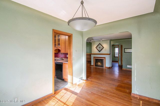 3715 Shelbourne Avenue, Toledo, OH 43613