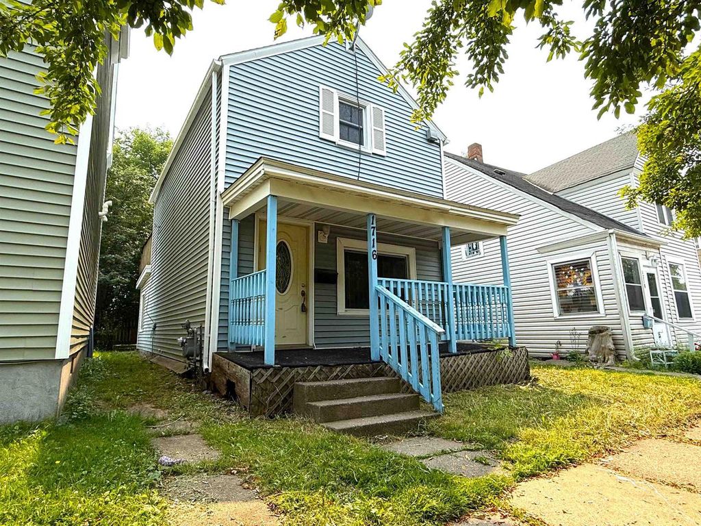 1716 N 22nd St, Superior, WI 54880