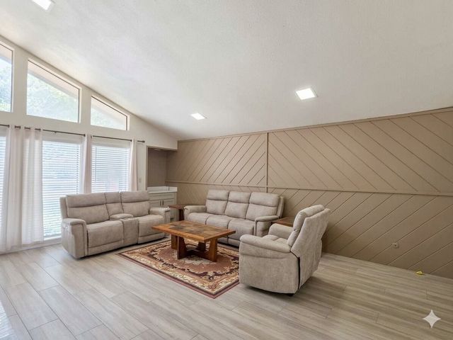936 E Berkeley Drive, Richardson, TX 75081