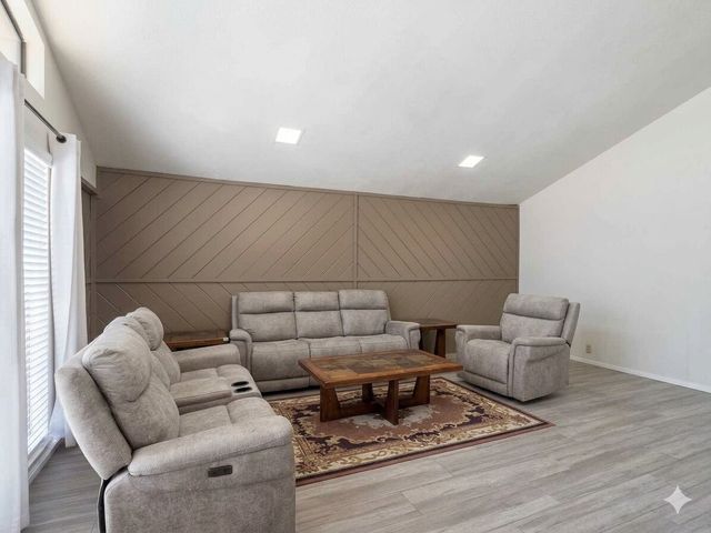 936 E Berkeley Drive, Richardson, TX 75081