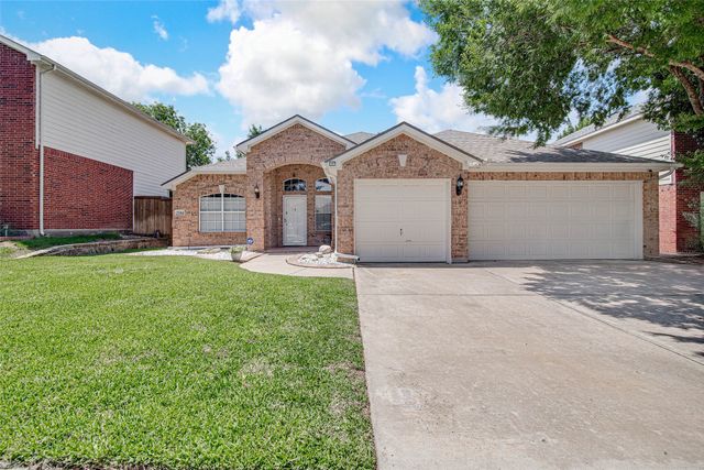 5504 Canyon Lands Drive, Fort Worth, TX 76137