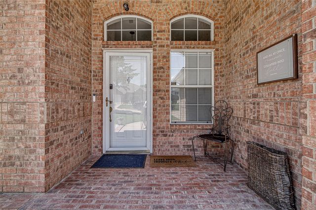 5504 Canyon Lands Drive, Fort Worth, TX 76137