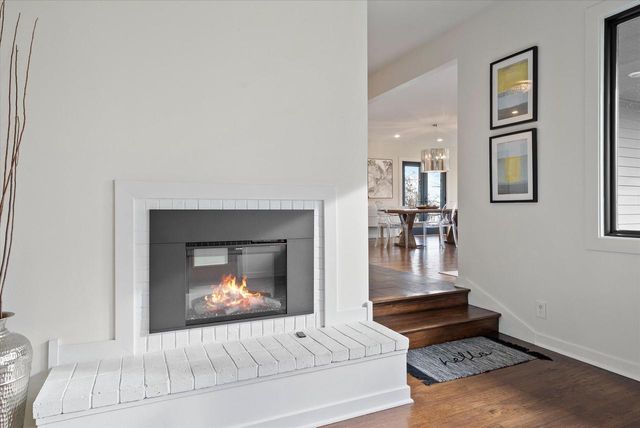 1859 Dynna DRIVE, Grafton, WI 53024