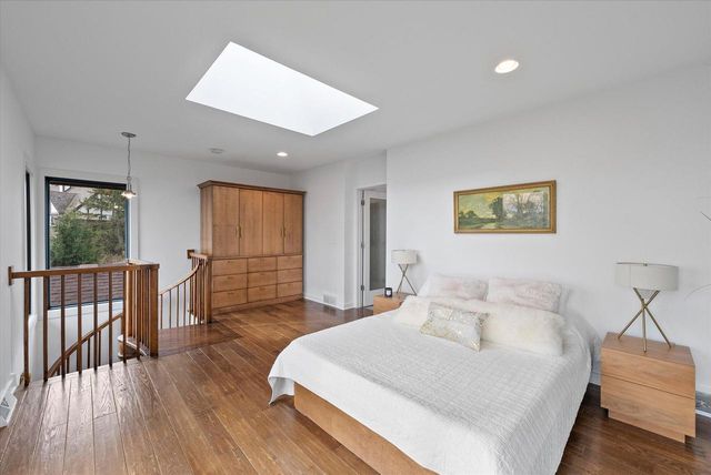 1859 Dynna DRIVE, Grafton, WI 53024