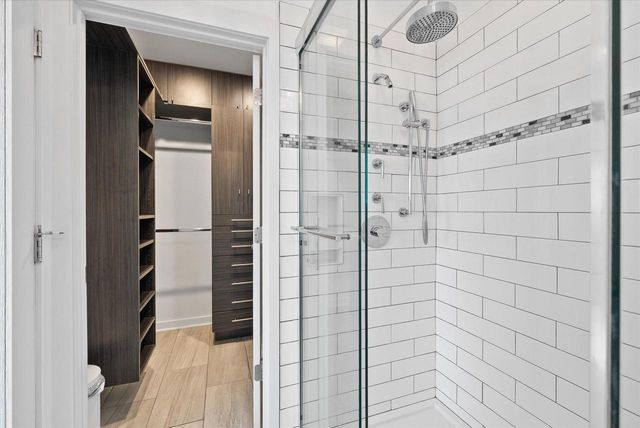 1859 Dynna DRIVE, Grafton, WI 53024