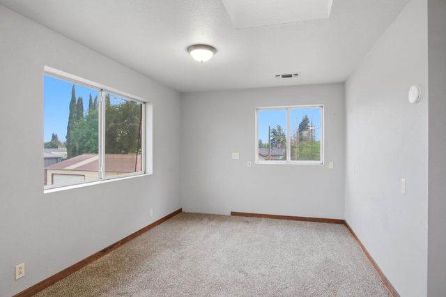 7888 Cedar Ln, Hilmar, CA 95324