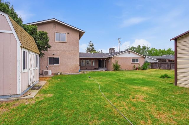 7888 Cedar Ln, Hilmar, CA 95324