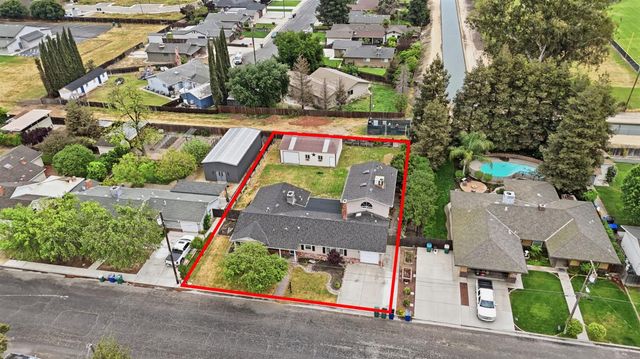 7888 Cedar Ln, Hilmar, CA 95324