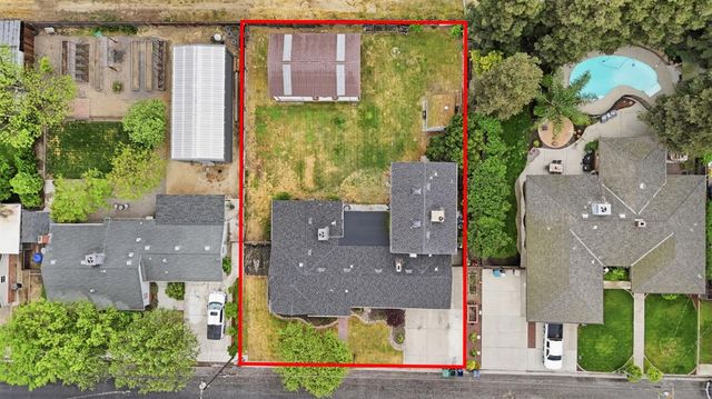 7888 Cedar Ln, Hilmar, CA 95324