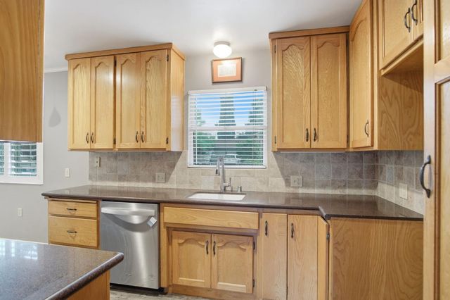 7888 Cedar Ln, Hilmar, CA 95324