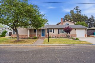 7888 Cedar Ln, Hilmar, CA 95324