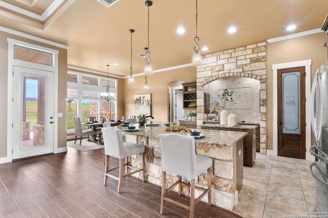 245 Triple R, La Vernia, TX 78121