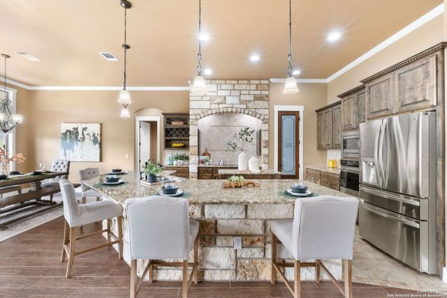 245 Triple R, La Vernia, TX 78121