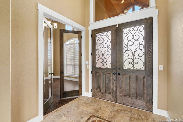 245 Triple R, La Vernia, TX 78121