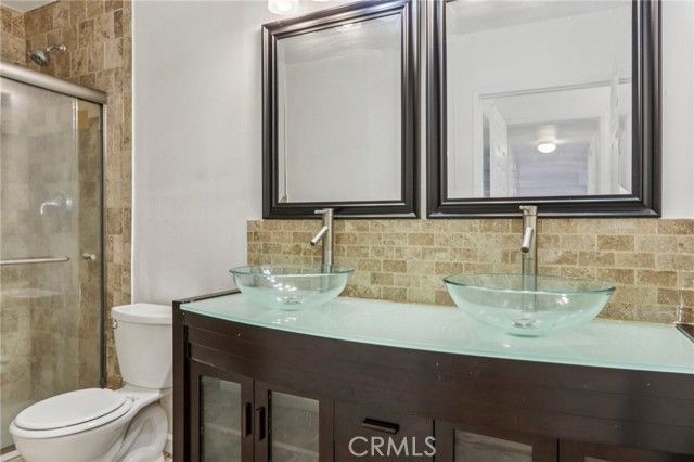 18620 Hatteras Street 247, Tarzana (los Angeles), CA 91356