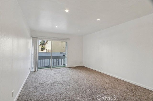 18620 Hatteras Street 247, Tarzana (los Angeles), CA 91356