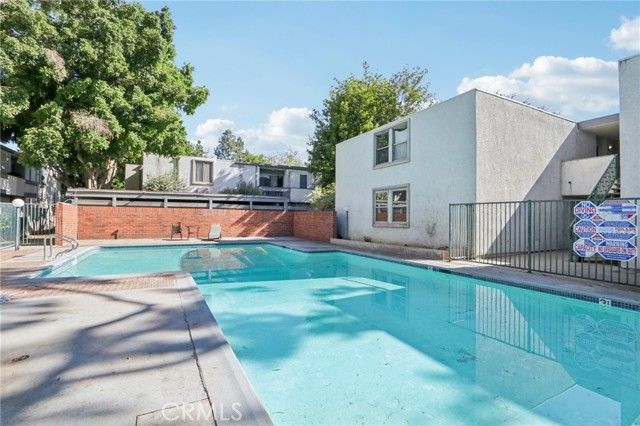 18620 Hatteras Street 247, Tarzana (los Angeles), CA 91356