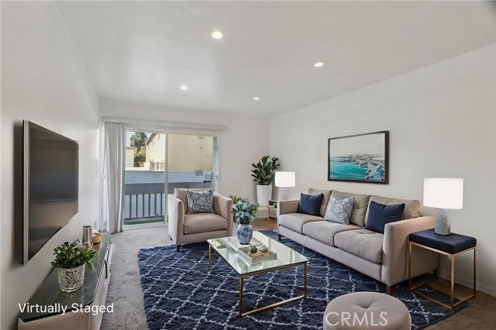 18620 Hatteras Street 247, Tarzana (los Angeles), CA 91356