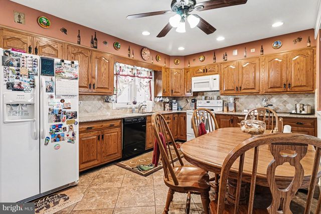 2349 GALLOWAY RD, Bensalem, PA 19020