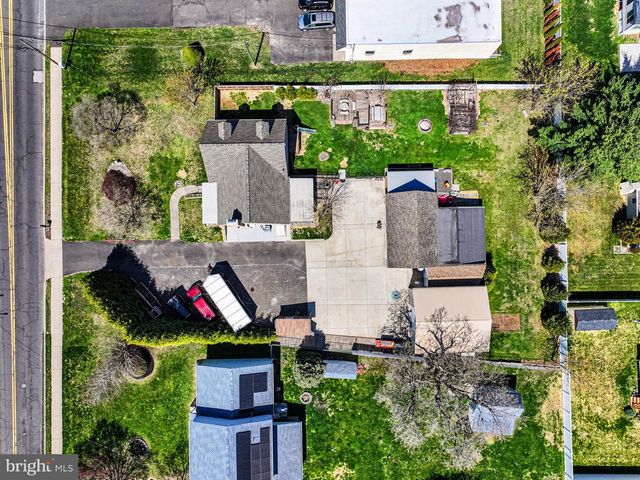 2349 GALLOWAY RD, Bensalem, PA 19020