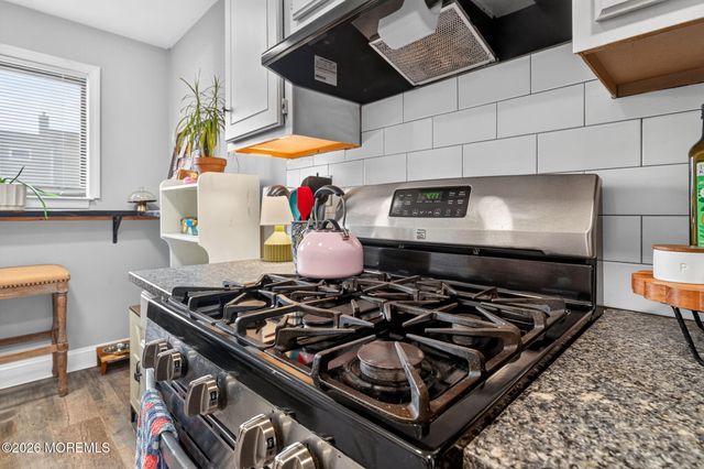 26 Elizabeth Court, Tinton Falls, NJ 07724