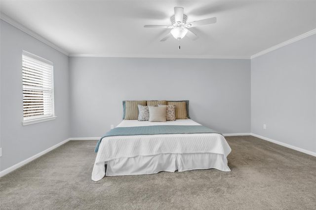 6469 Olympia Drive, Houston, TX 77057