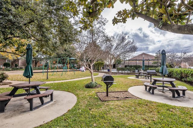 6469 Olympia Drive, Houston, TX 77057