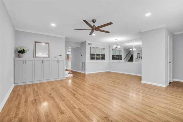 6469 Olympia Drive, Houston, TX 77057