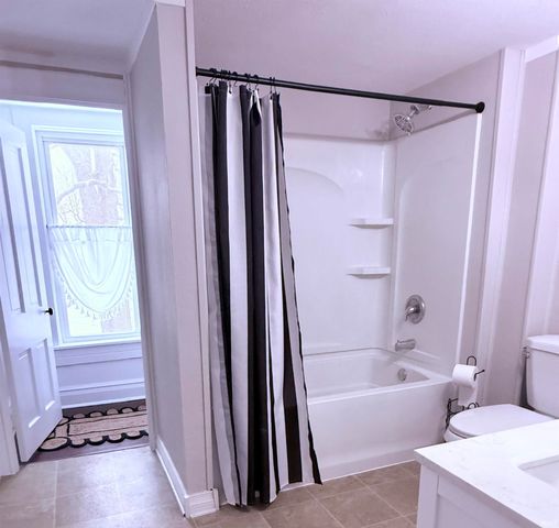 111 W 2nd Street Streets, Auburn, IN 46706