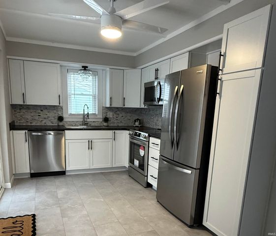 111 W 2nd Street Streets, Auburn, IN 46706