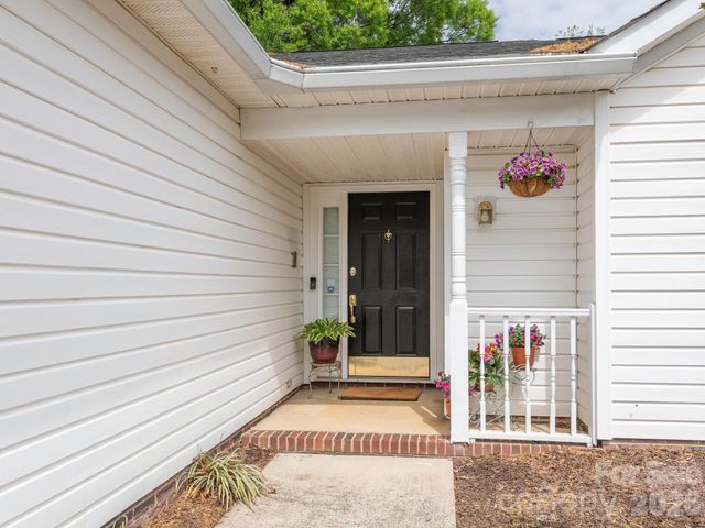 5519 Haybridge Road, Charlotte, NC 28269
