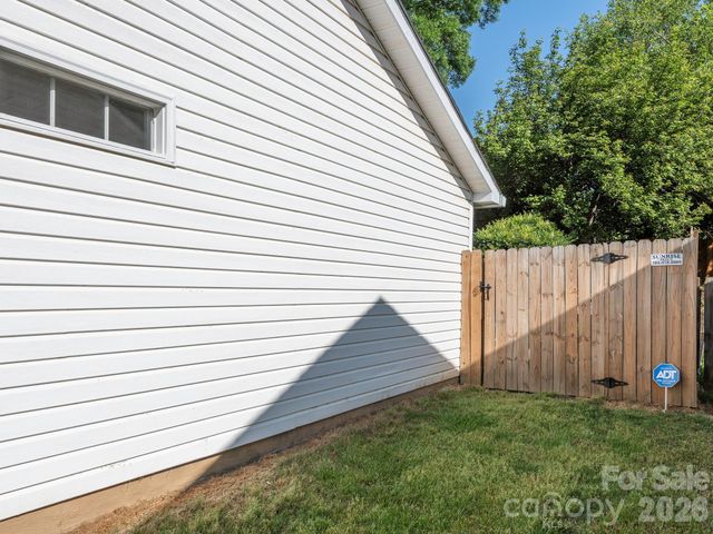 5519 Haybridge Road, Charlotte, NC 28269