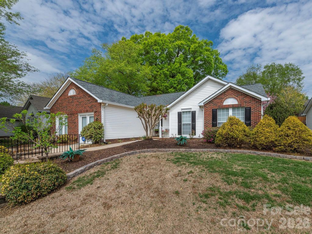 5519 Haybridge Road, Charlotte, NC 28269