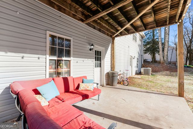 322 Ash Wood Lane, Cleveland, GA 30528